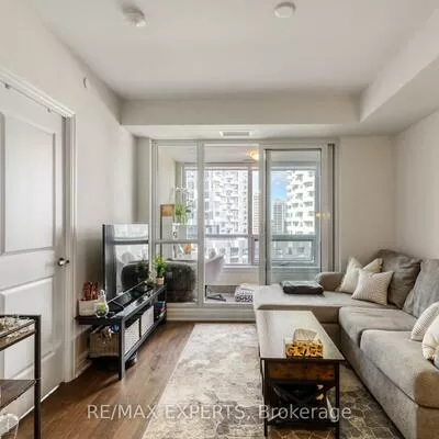 9085, Jane, Concord, Vaughan