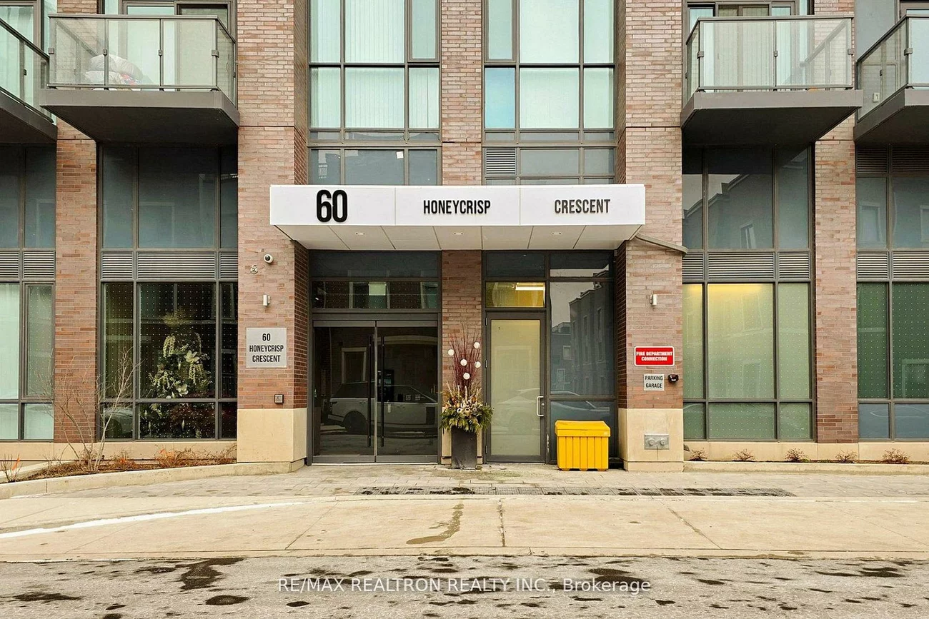 60, Honeycrisp, Vaughan Corporate Centre, Vaughan