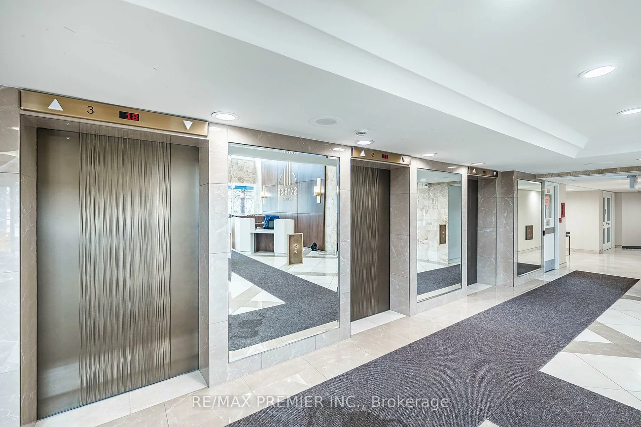 7300, Yonge, Crestwood-Springfarm-Yorkhill, Vaughan
