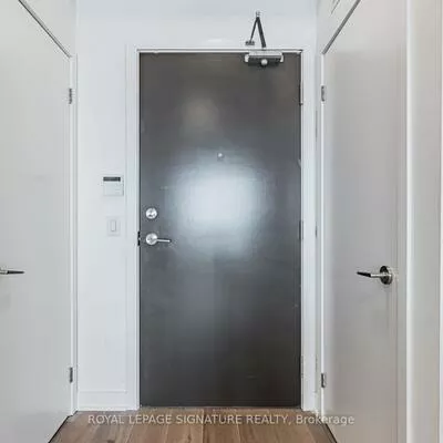 60, Honeycrisp, Vaughan Corporate Centre, Vaughan