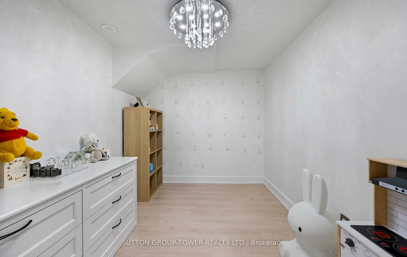 26, Bruce, East Woodbridge, Vaughan