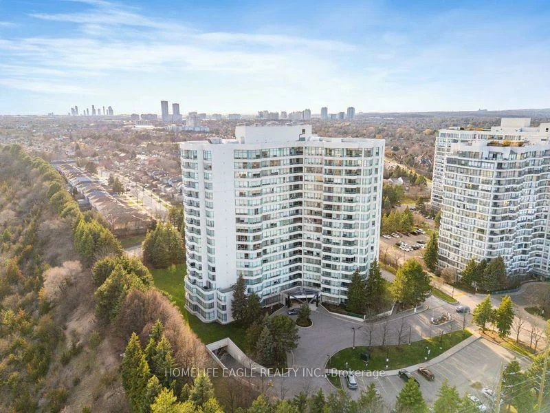 7250, Yonge, Crestwood-Springfarm-Yorkhill, Vaughan