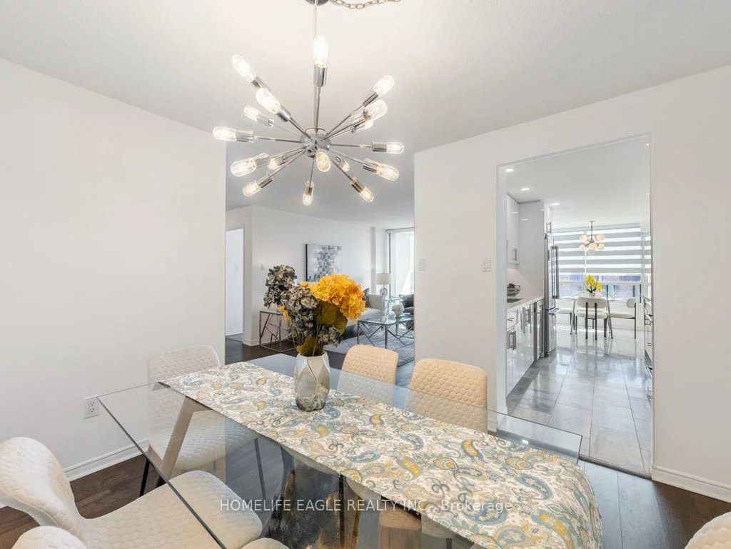 7250, Yonge, Crestwood-Springfarm-Yorkhill, Vaughan