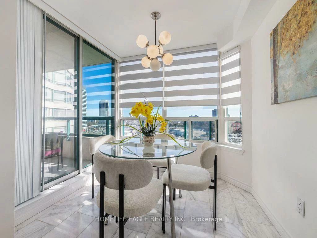 7250, Yonge, Crestwood-Springfarm-Yorkhill, Vaughan