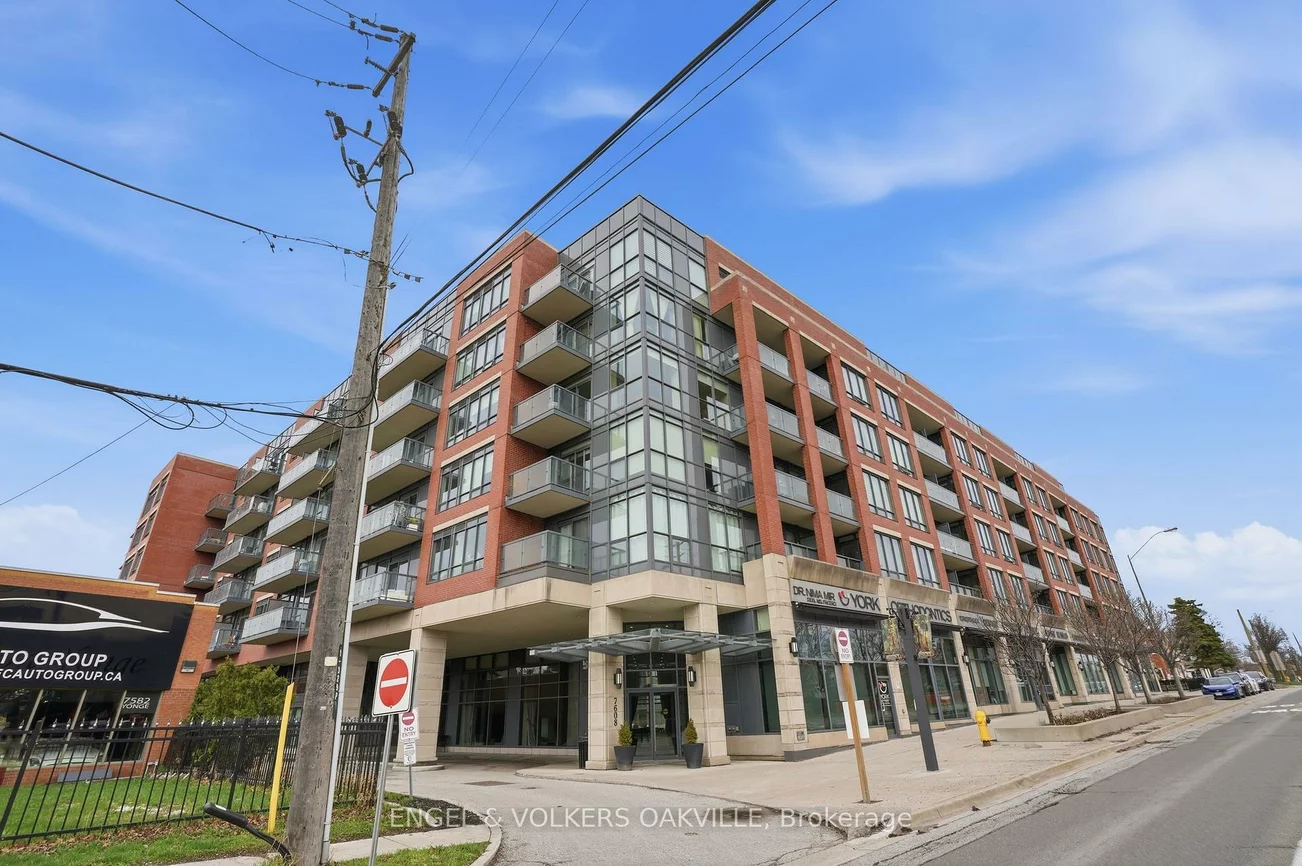 7608, Yonge, Crestwood-Springfarm-Yorkhill, Vaughan