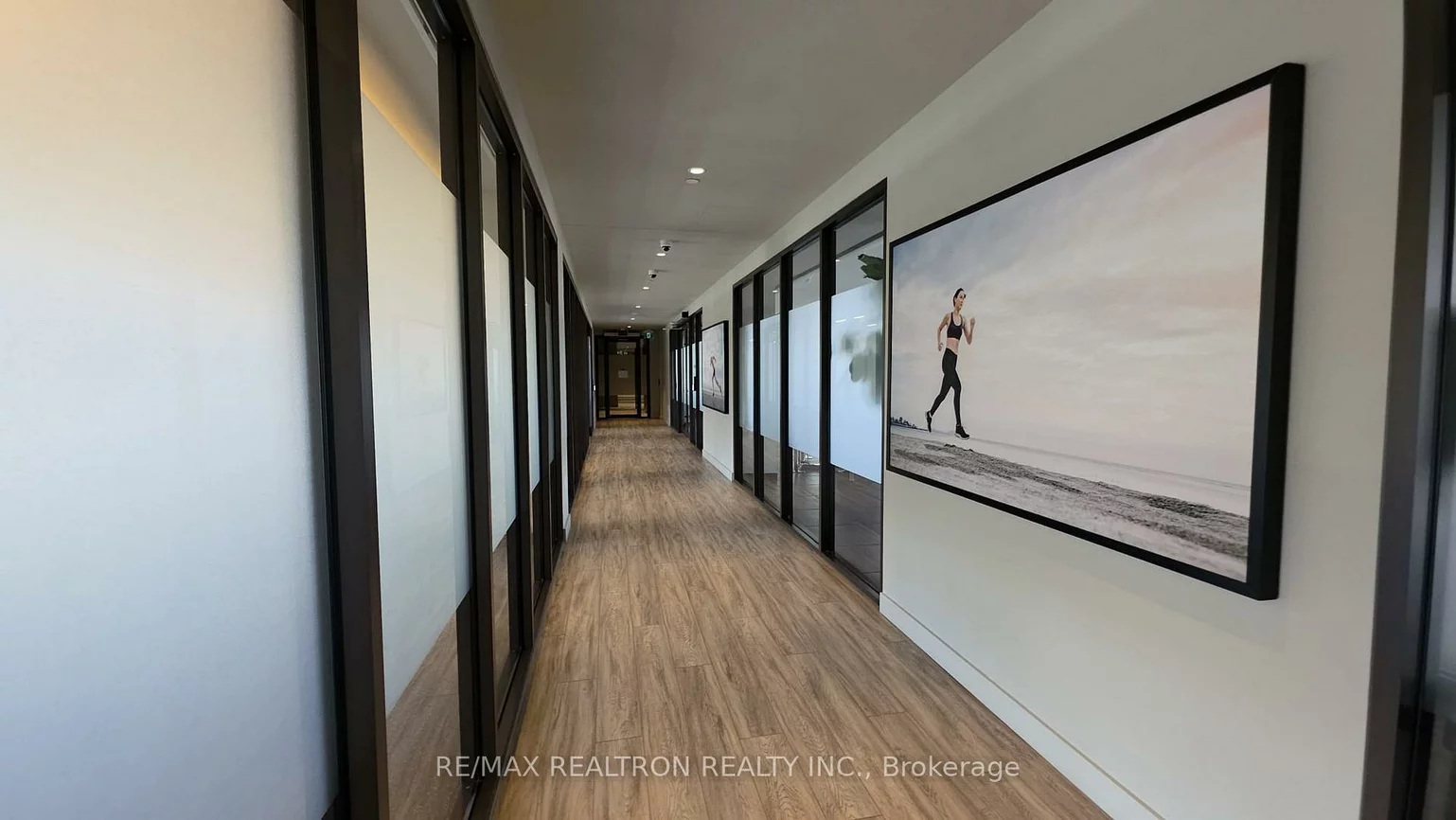 38, Honeycrisp, Vaughan Corporate Centre, Vaughan