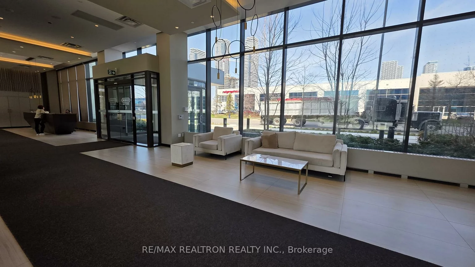 38, Honeycrisp, Vaughan Corporate Centre, Vaughan