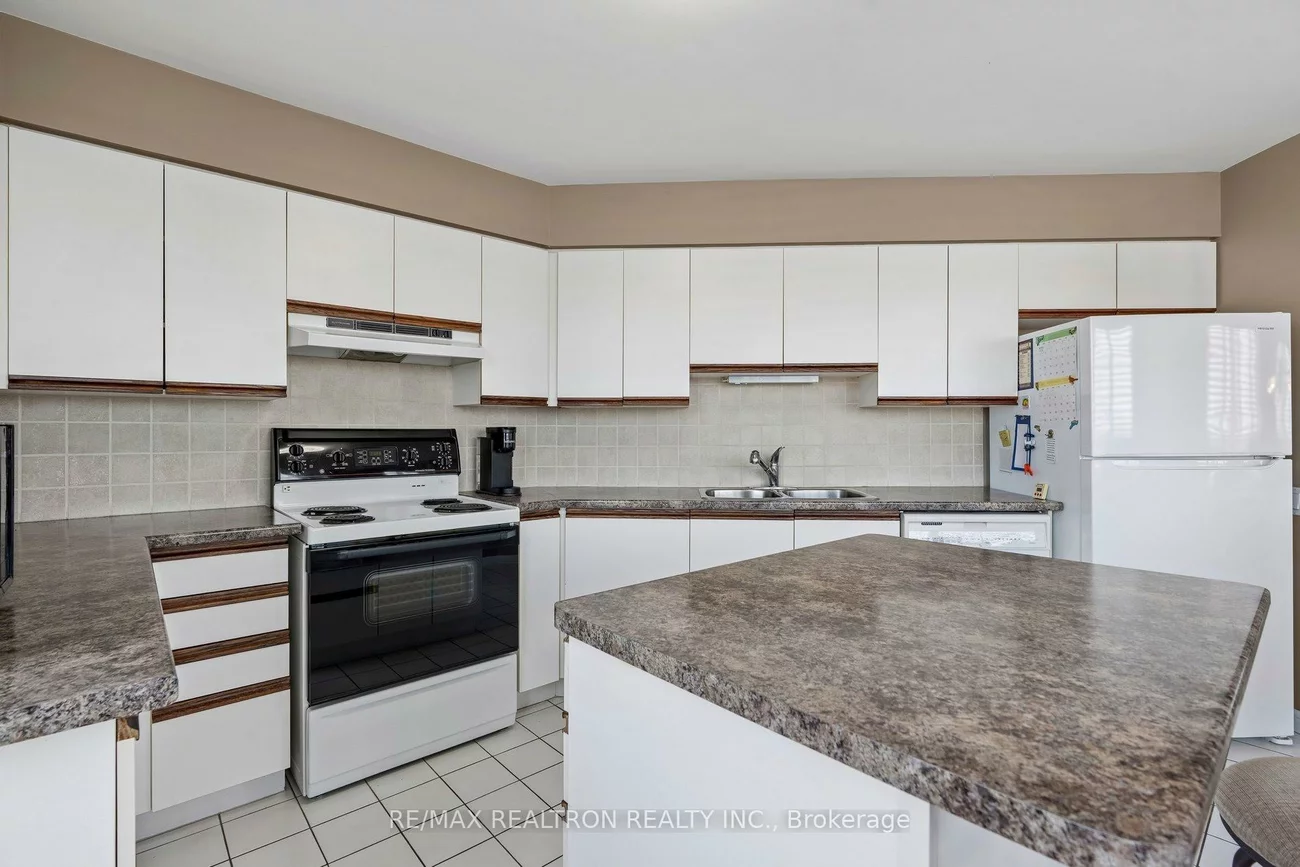 110, Promenade, Brownridge, Vaughan