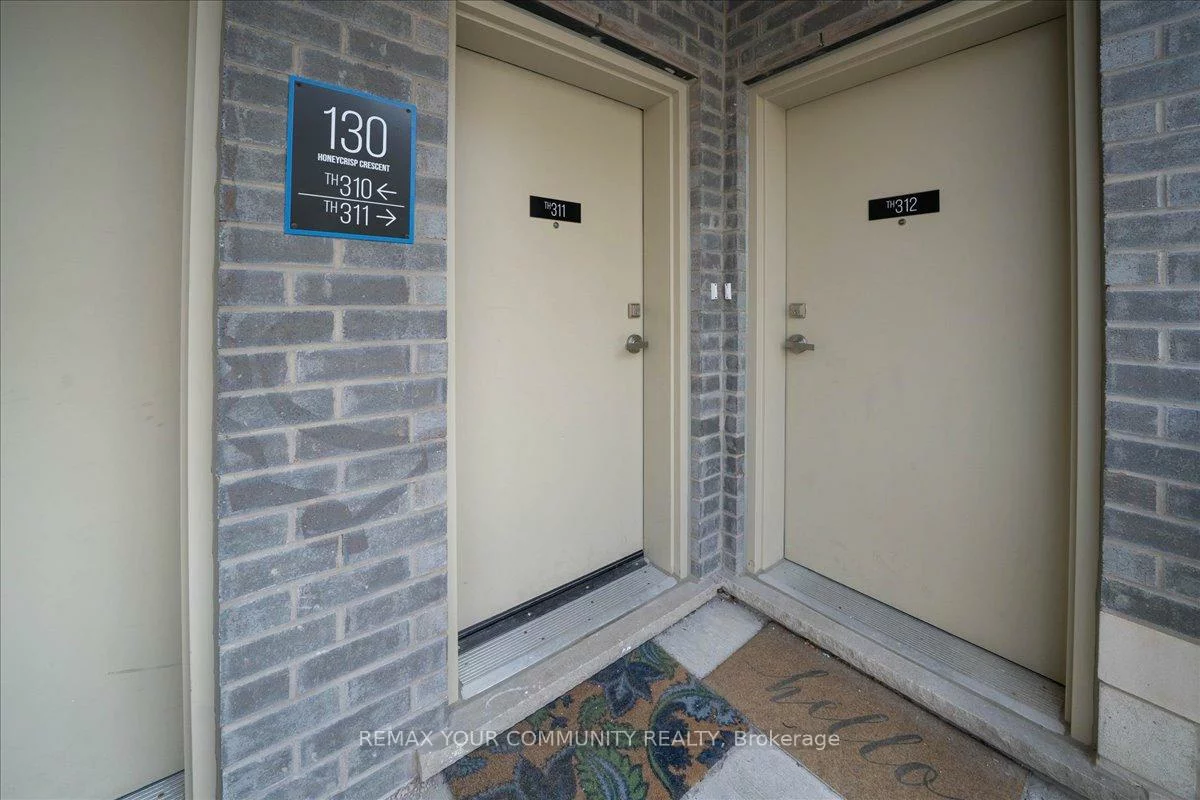 130, HONEYCRISP, Vaughan Corporate Centre, Vaughan