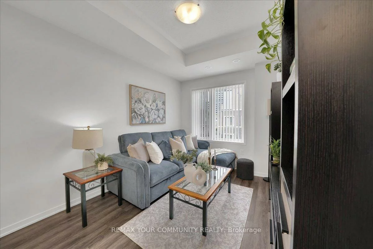 130, HONEYCRISP, Vaughan Corporate Centre, Vaughan