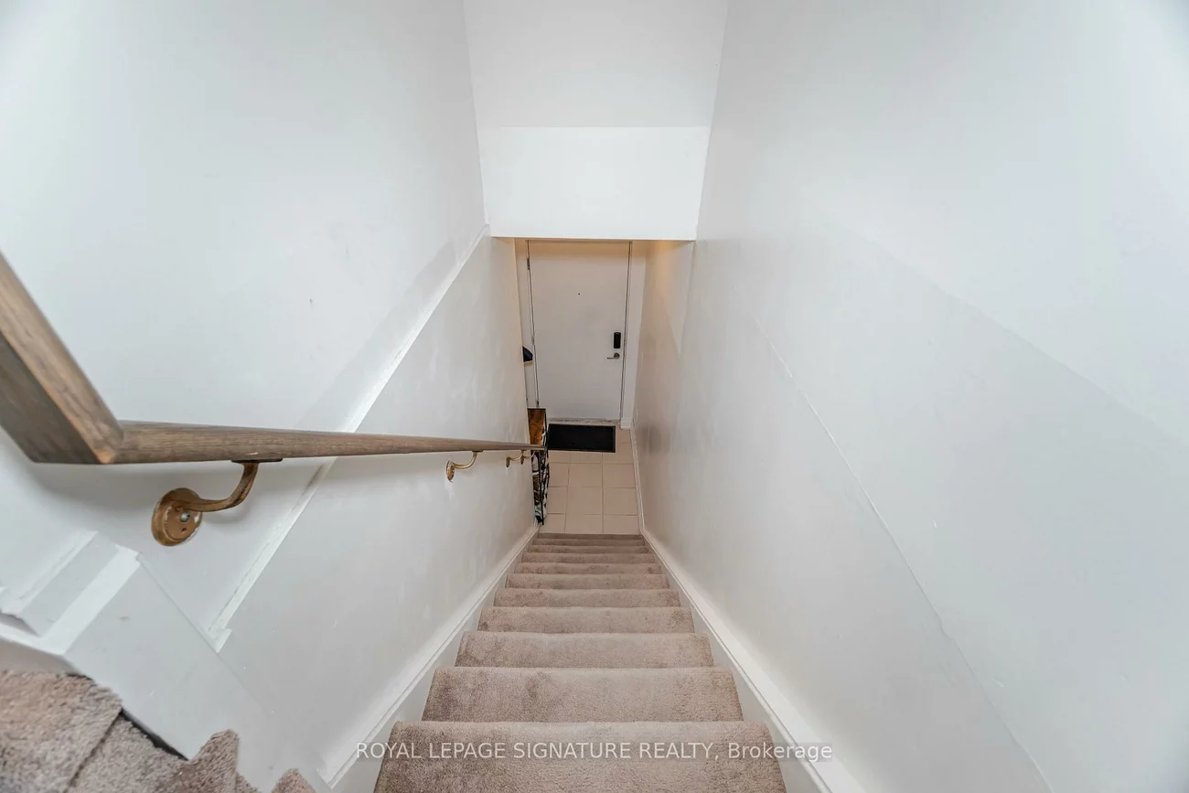 5289, Highway 7, Vaughan Grove, Vaughan