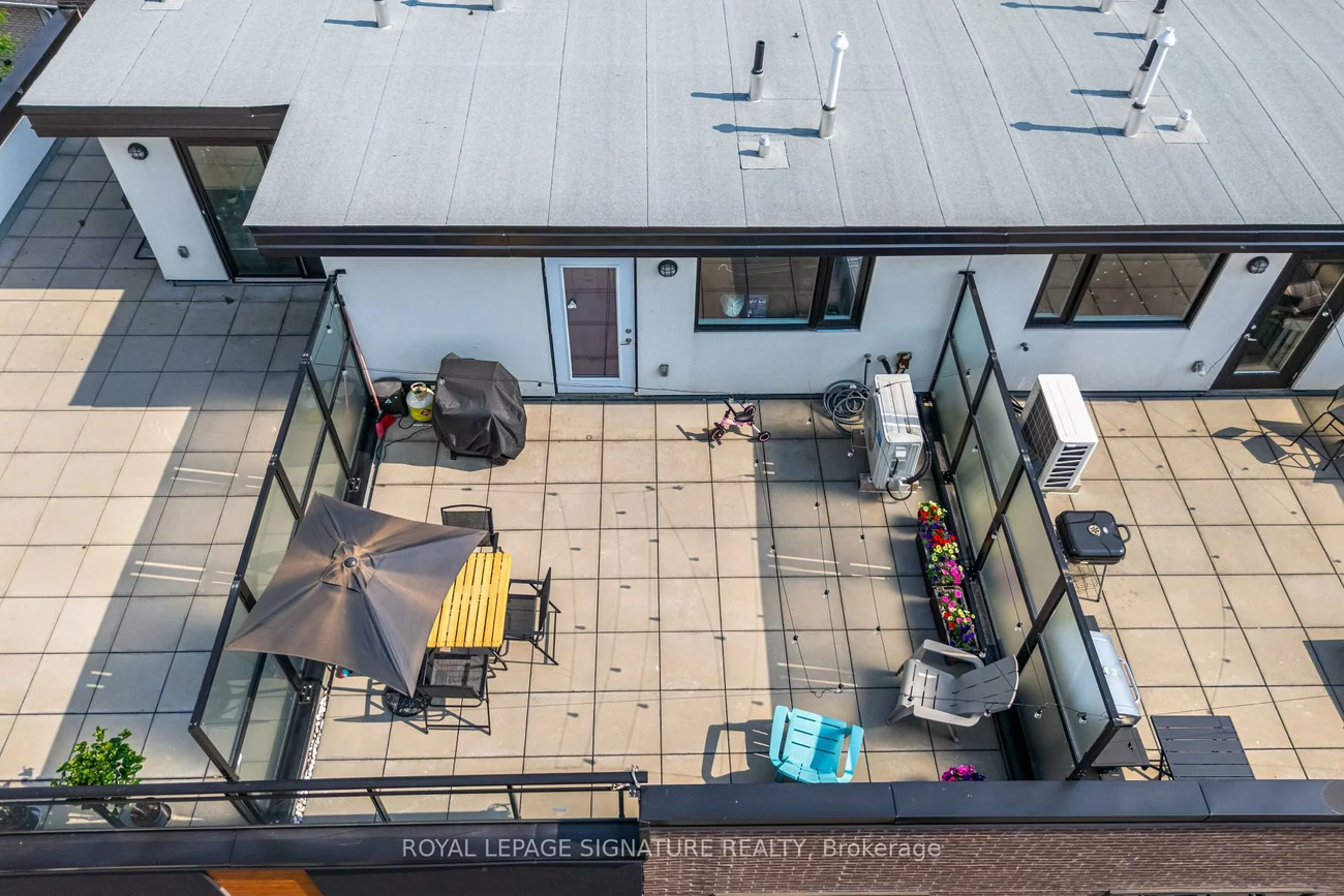 5289, Highway 7, Vaughan Grove, Vaughan