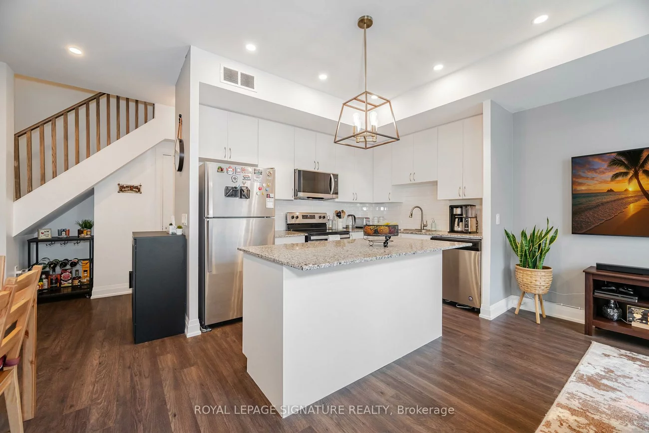 5289, Highway 7, Vaughan Grove, Vaughan