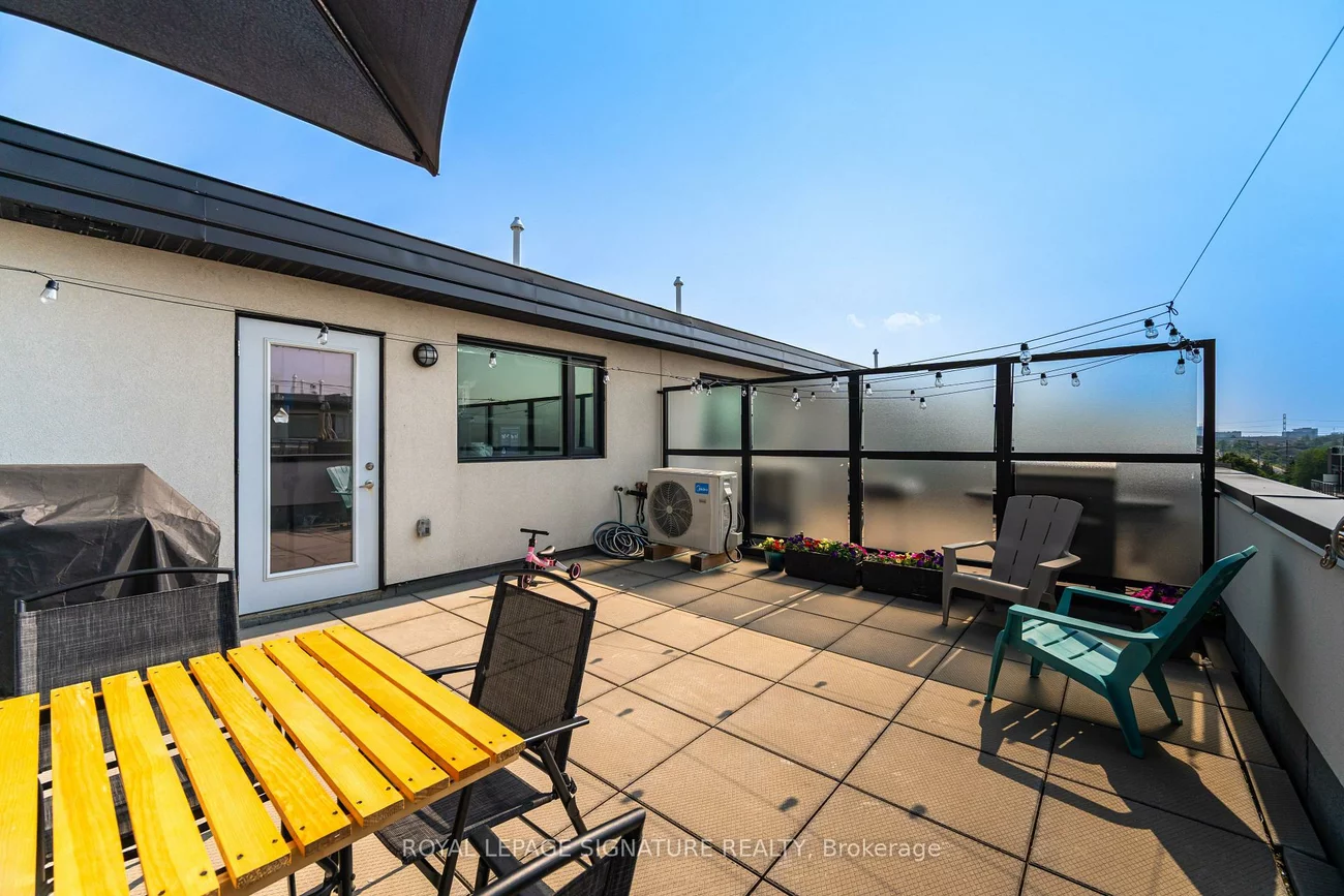 5289, Highway 7, Vaughan Grove, Vaughan