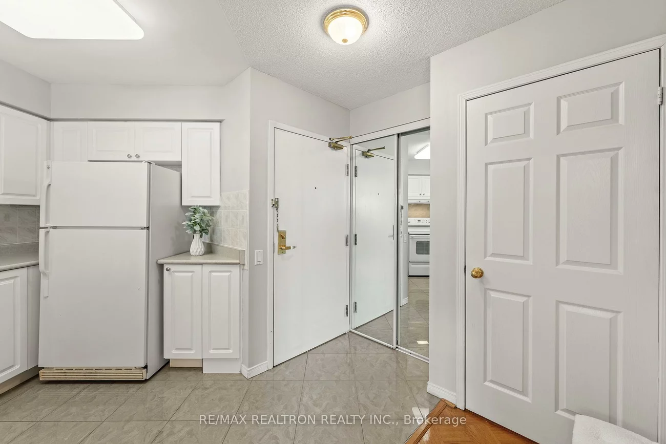 5, Emerald, Crestwood-Springfarm-Yorkhill, Vaughan