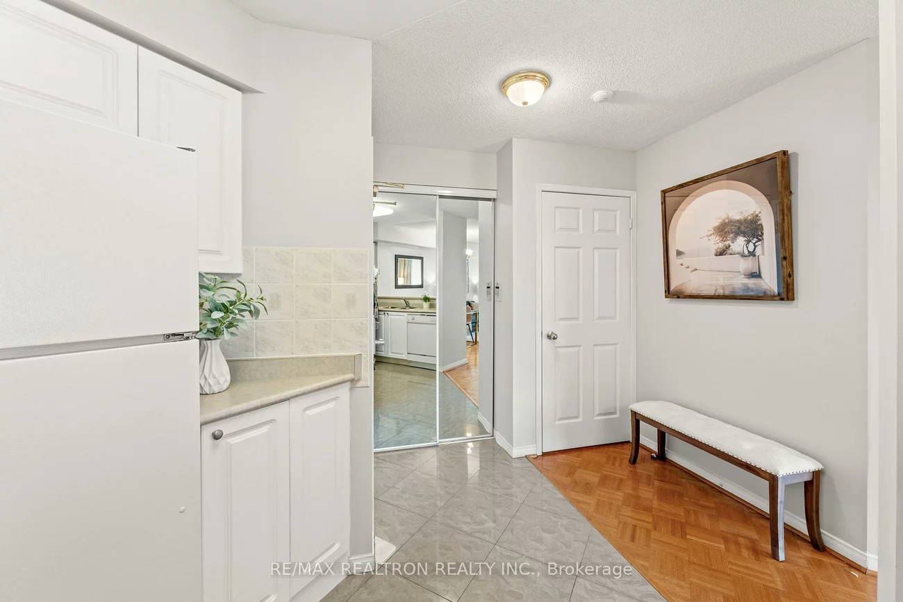 5, Emerald, Crestwood-Springfarm-Yorkhill, Vaughan