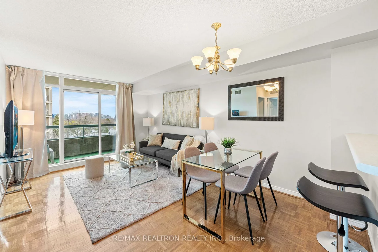 5, Emerald, Crestwood-Springfarm-Yorkhill, Vaughan