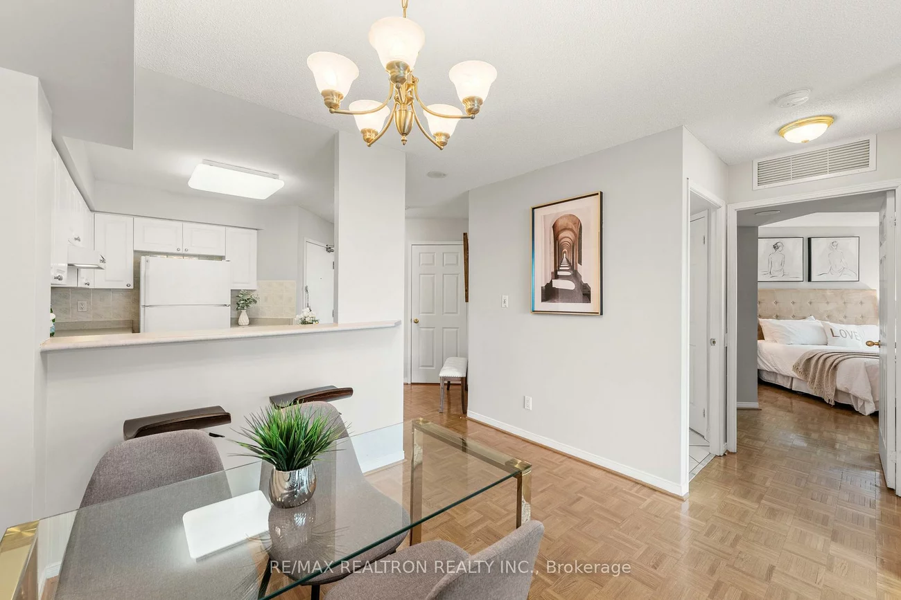 5, Emerald, Crestwood-Springfarm-Yorkhill, Vaughan