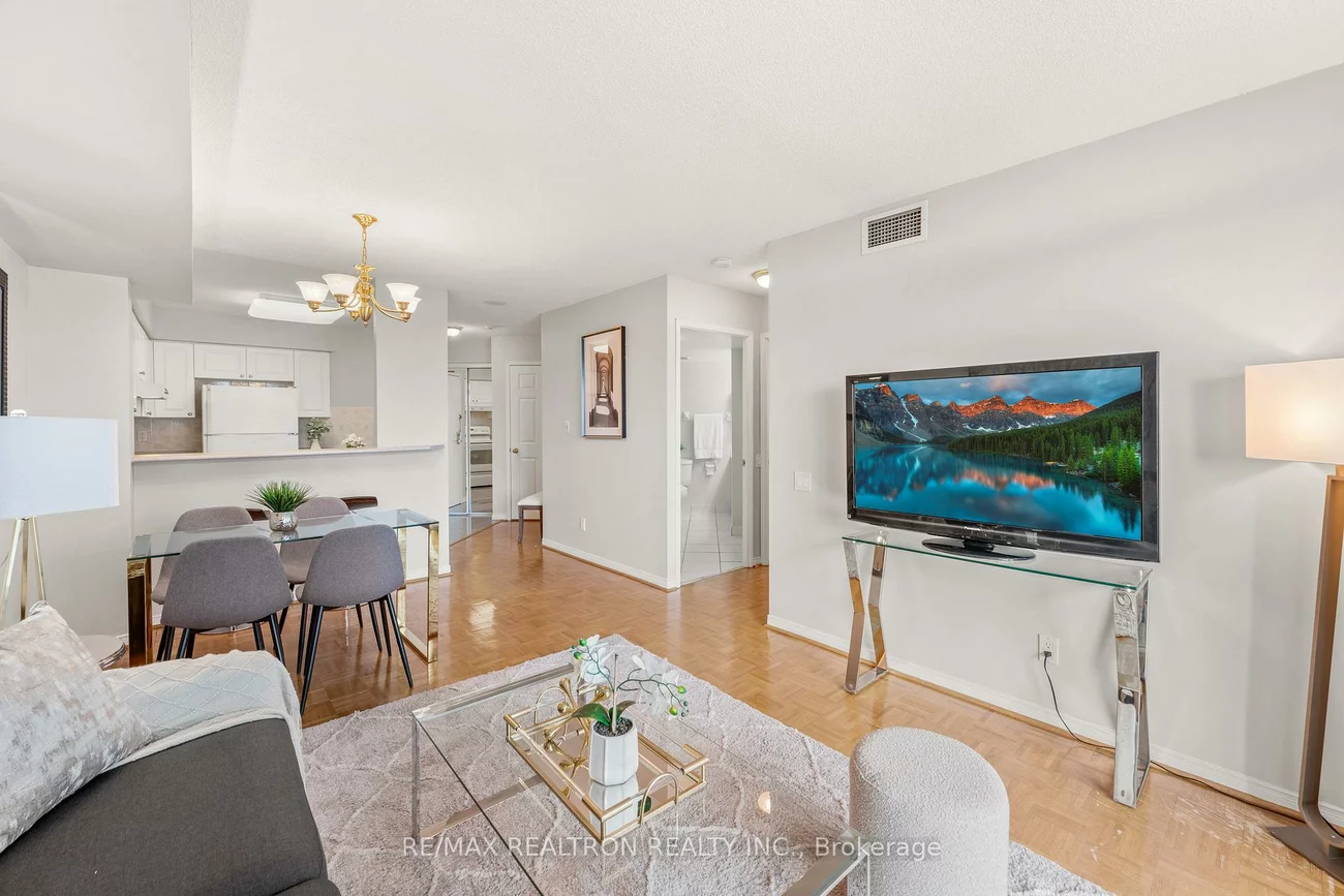 5, Emerald, Crestwood-Springfarm-Yorkhill, Vaughan