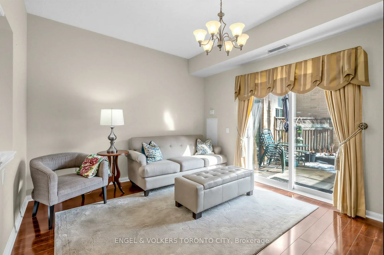 2506, Rutherford, Maple, Vaughan