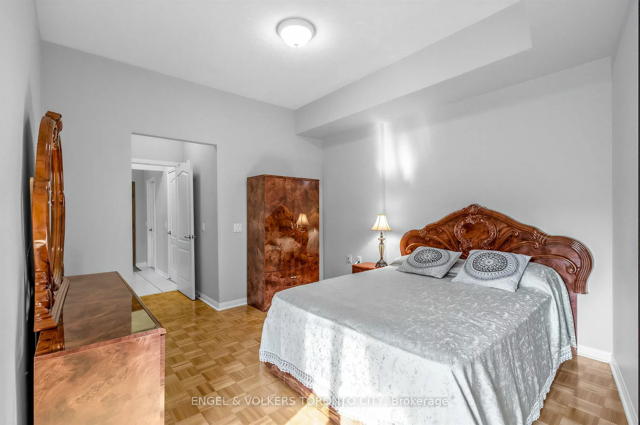 2506, Rutherford, Maple, Vaughan