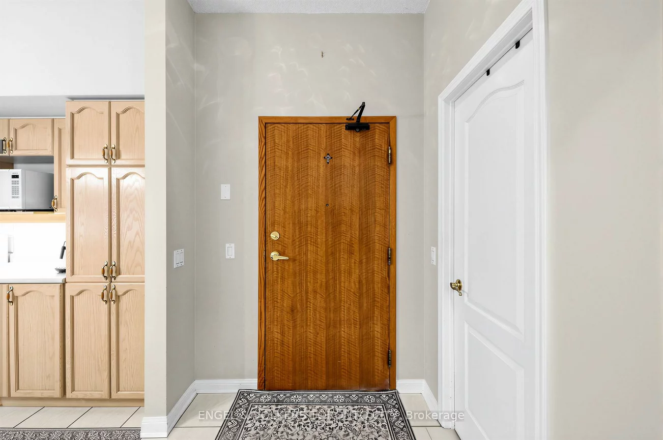 2506, Rutherford, Maple, Vaughan