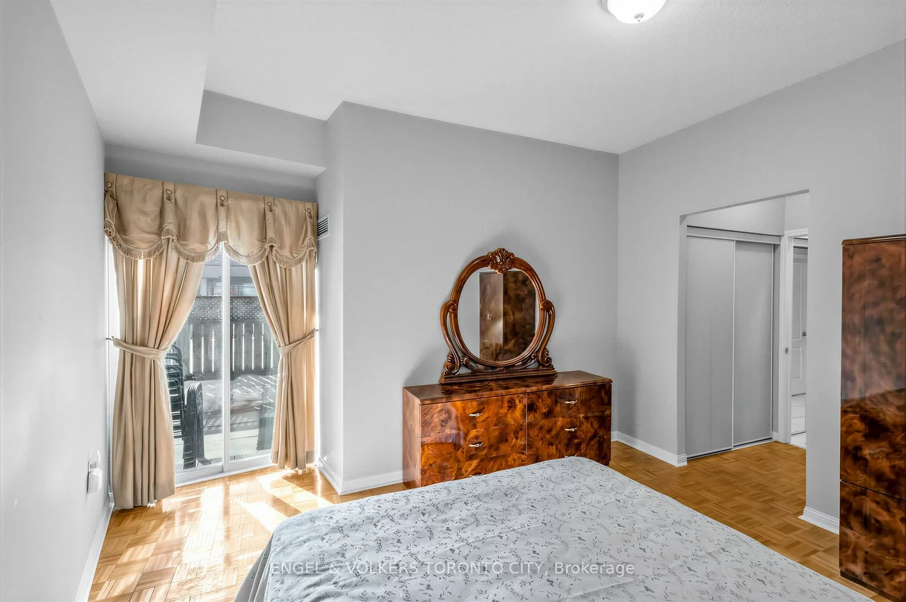 2506, Rutherford, Maple, Vaughan