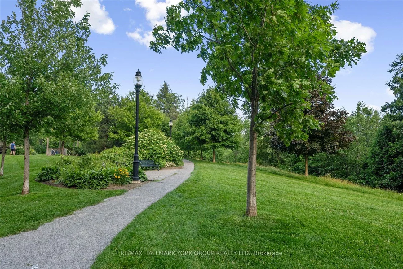 9245, Jane, Maple, Vaughan