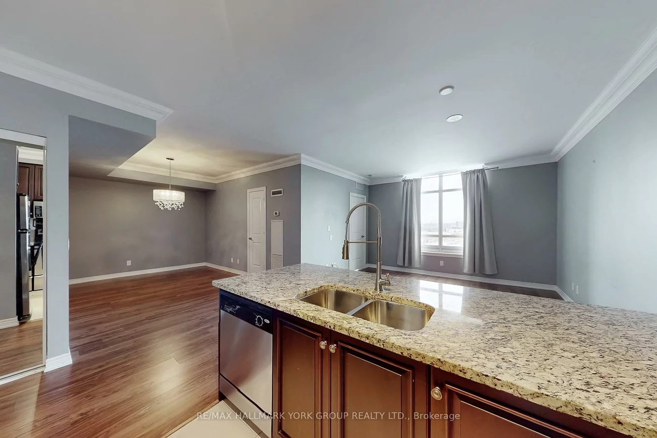 9245, Jane, Maple, Vaughan