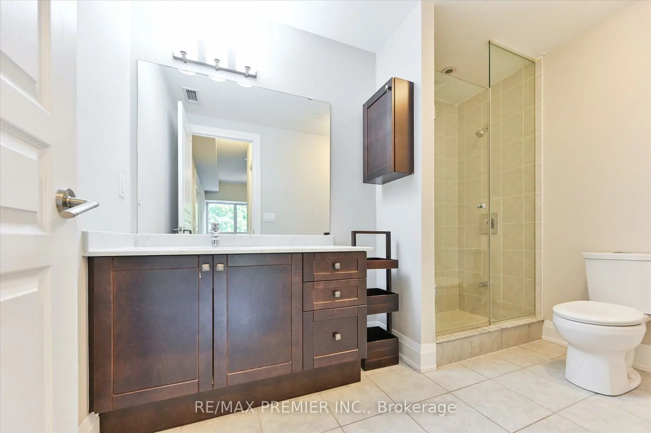 8302, Islington, Islington Woods, Vaughan