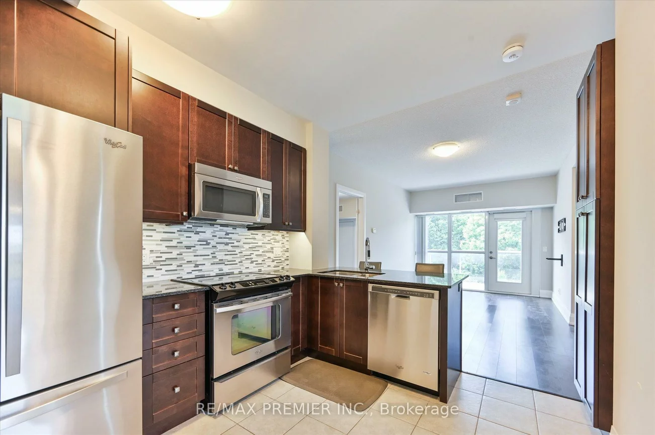 8302, Islington, Islington Woods, Vaughan