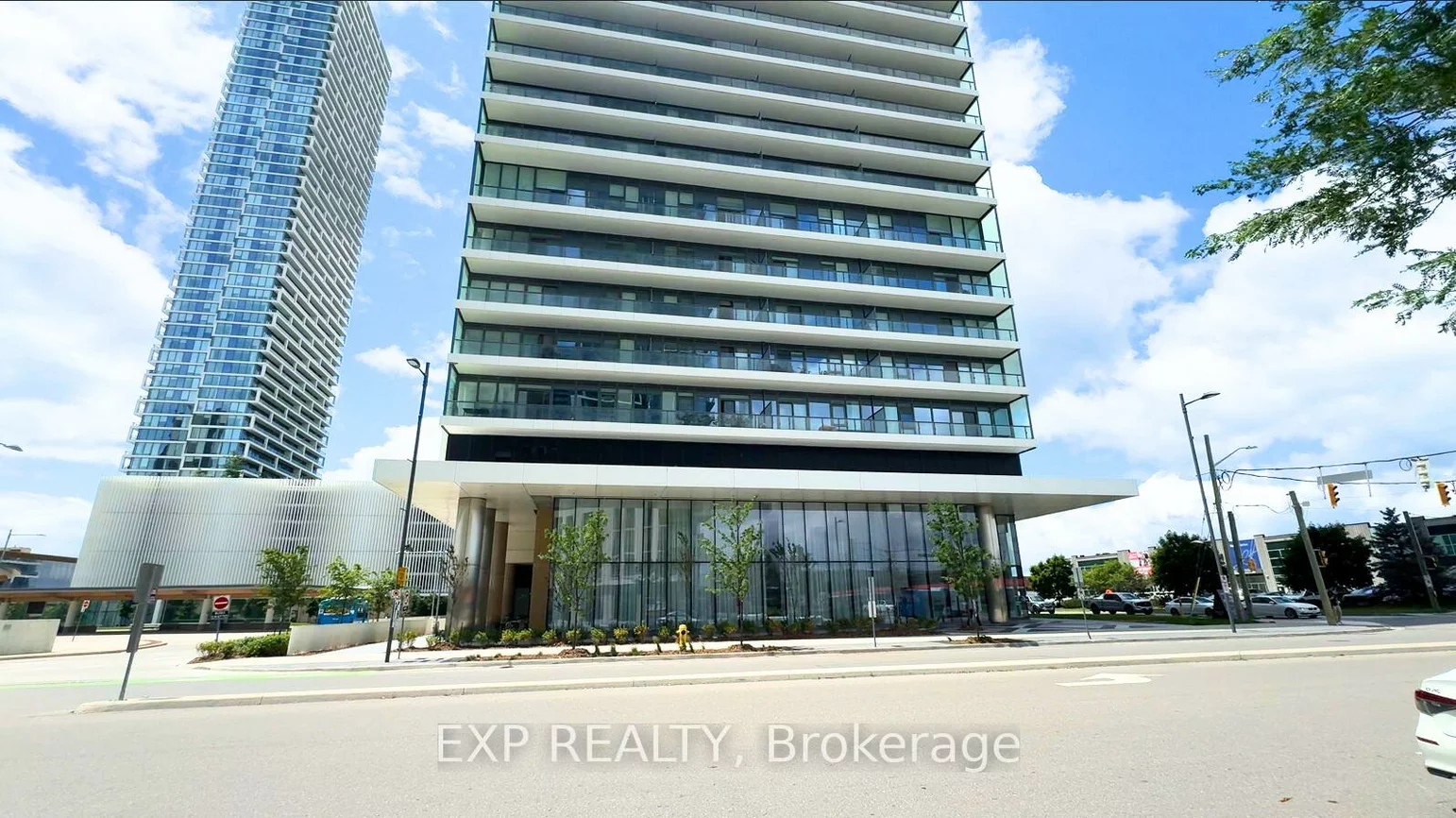 950, Portage, Vaughan Corporate Centre, Vaughan