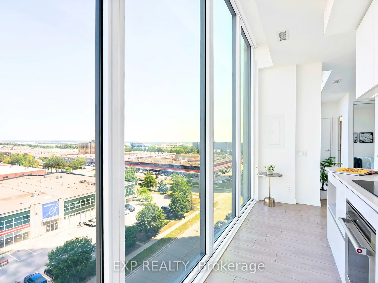 950, Portage, Vaughan Corporate Centre, Vaughan