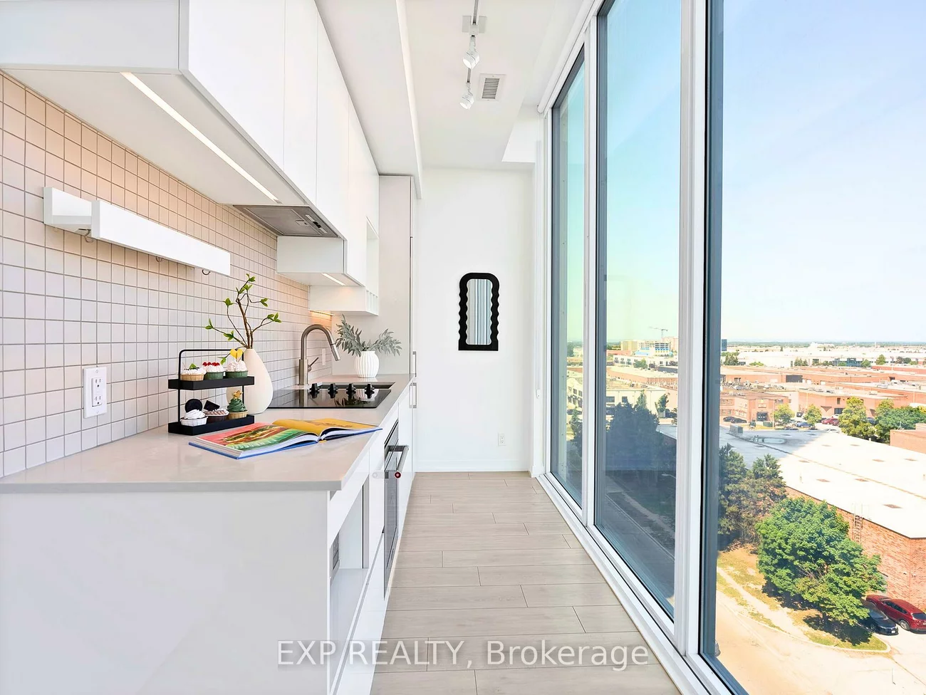 950, Portage, Vaughan Corporate Centre, Vaughan