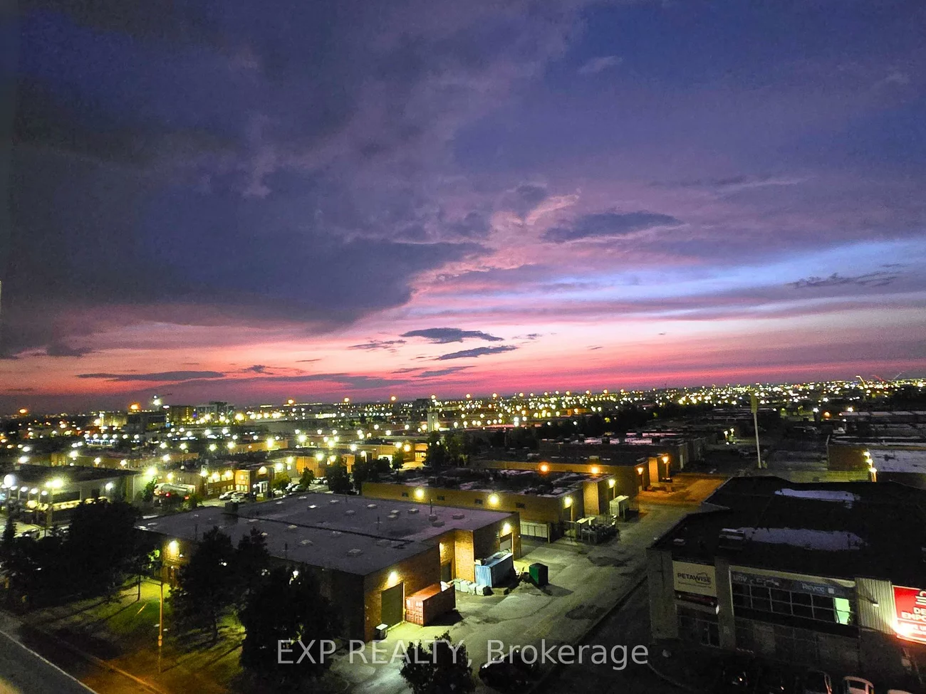 950, Portage, Vaughan Corporate Centre, Vaughan