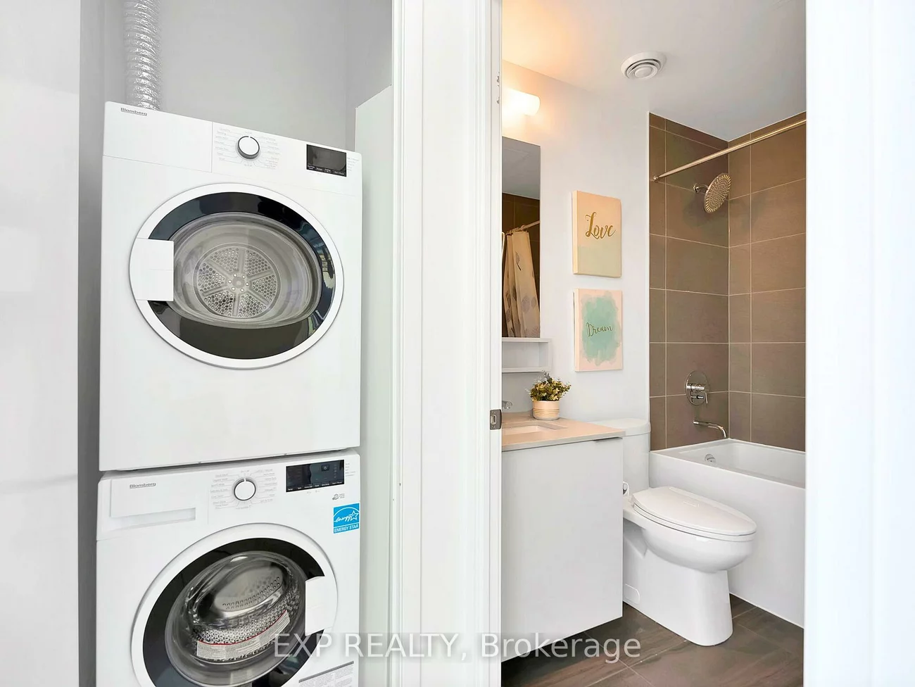 950, Portage, Vaughan Corporate Centre, Vaughan