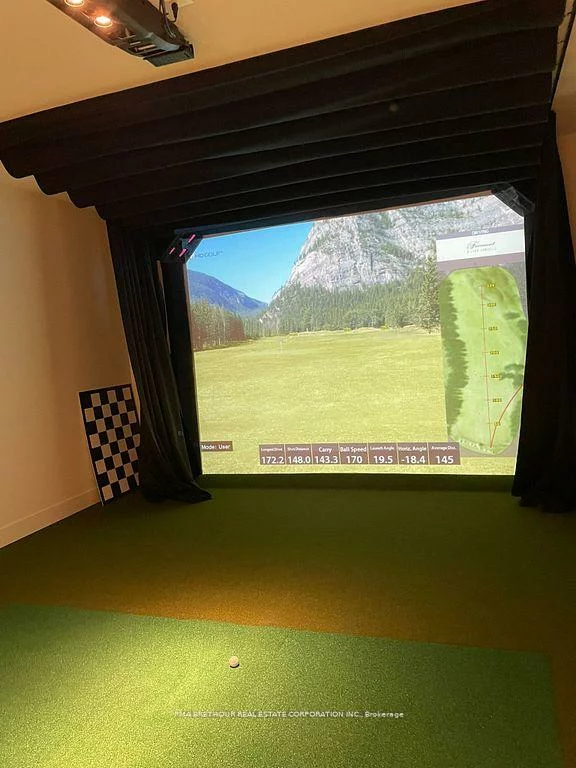 50, Upper Mall, Brownridge, Vaughan