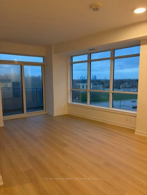 30, Upper Mall, Brownridge, Vaughan