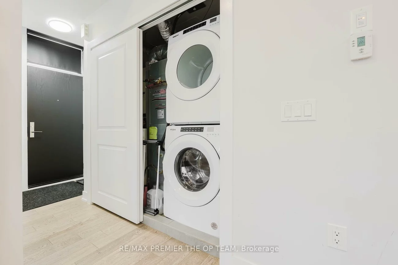 9580, Islington, Sonoma Heights, Vaughan