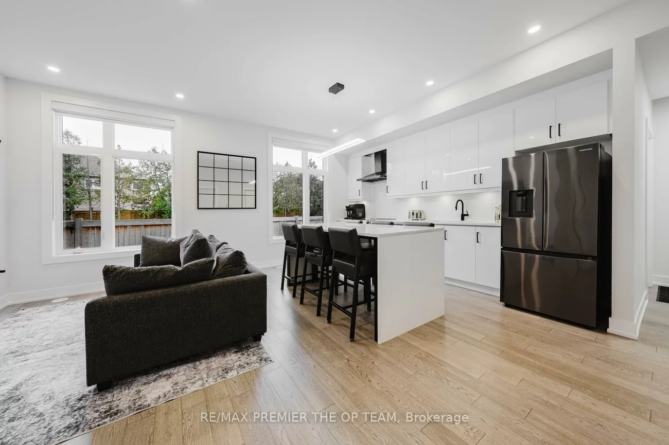 9580, Islington, Sonoma Heights, Vaughan