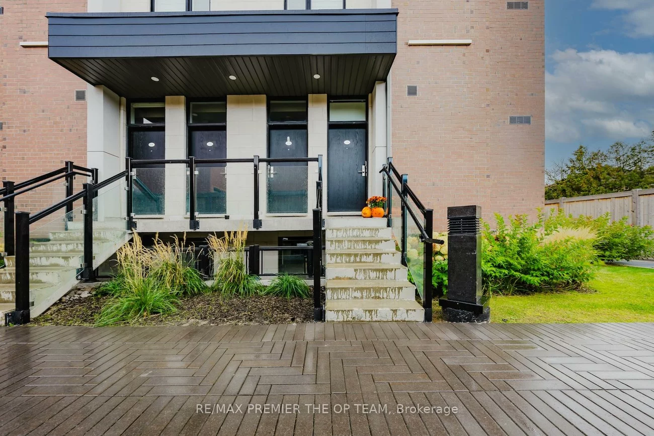 9580, Islington, Sonoma Heights, Vaughan