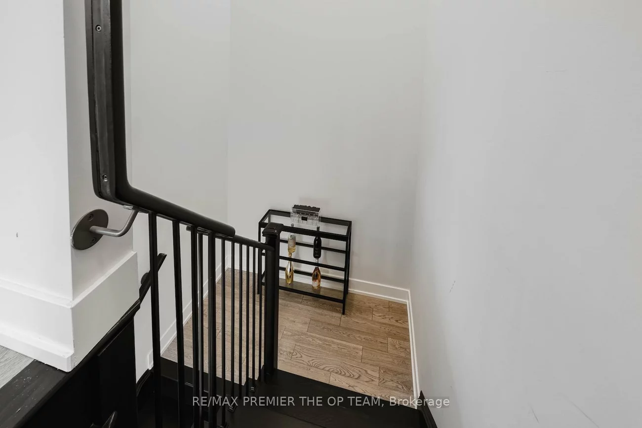 9580, Islington, Sonoma Heights, Vaughan