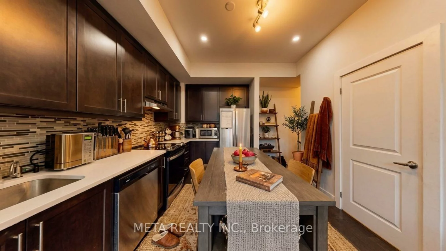 9560, Islington, Sonoma Heights, Vaughan
