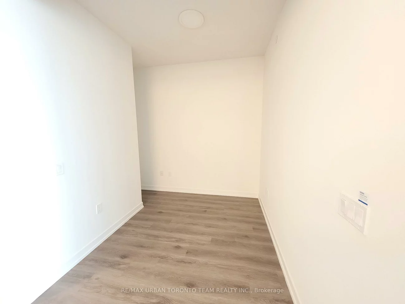 225, Commerce, Vaughan Corporate Centre, Vaughan