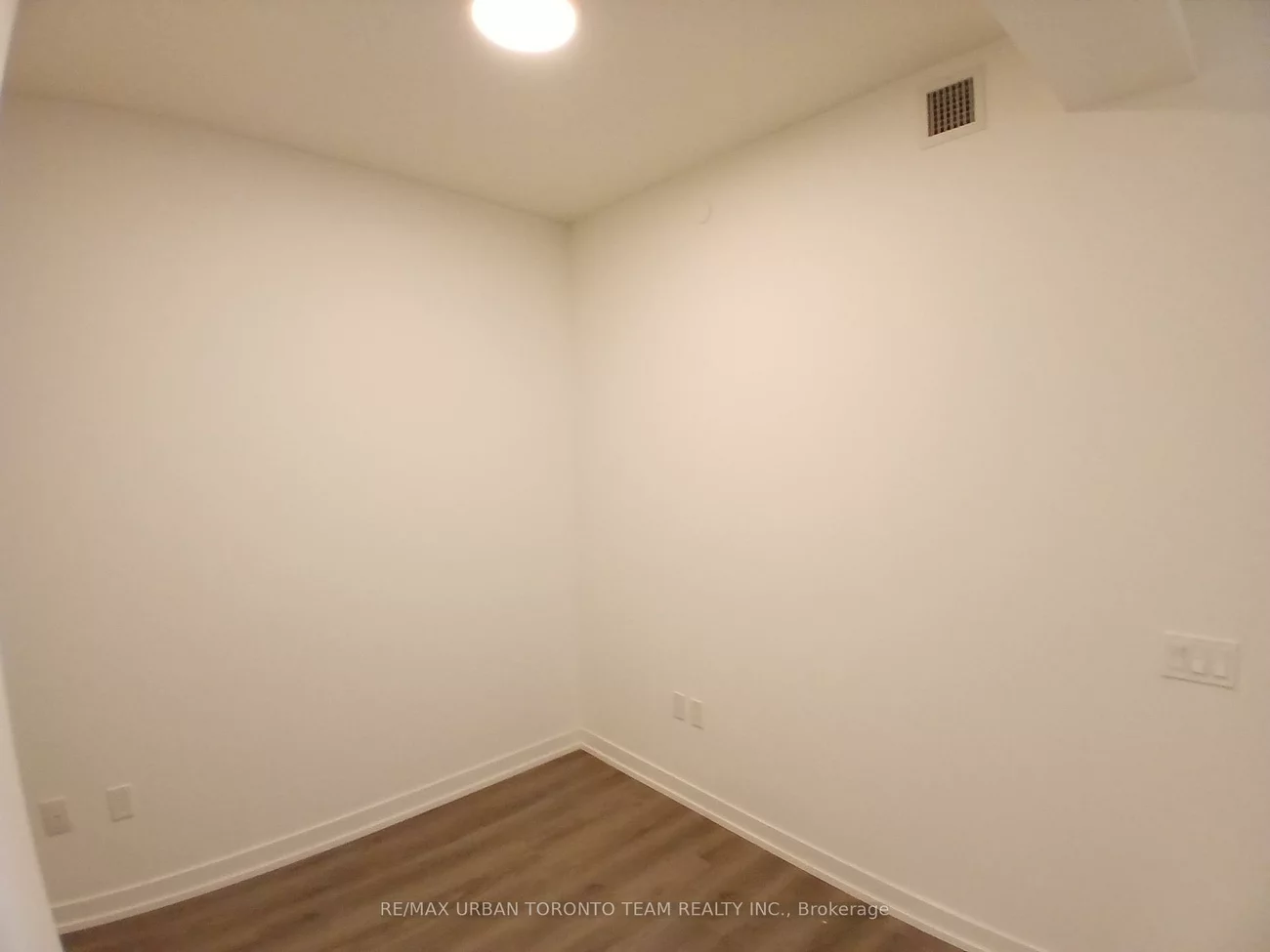 225, Commerce, Vaughan Corporate Centre, Vaughan