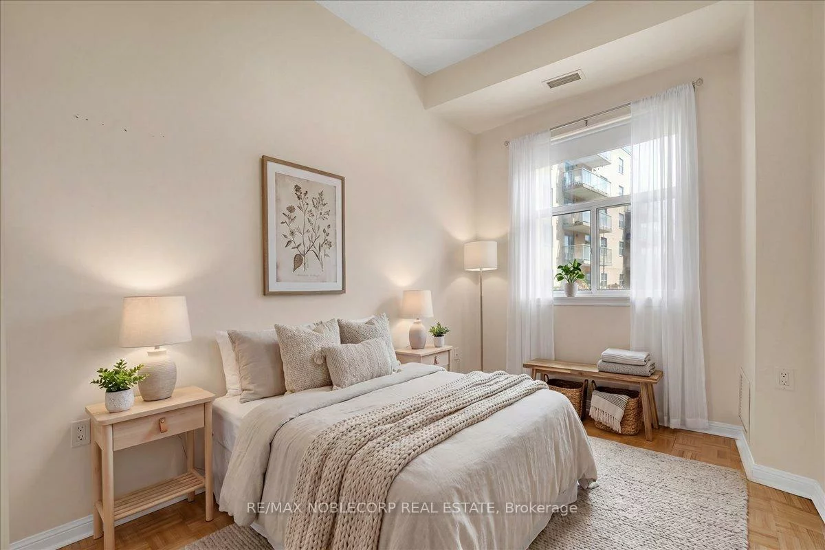2502, Rutherford, Maple, Vaughan