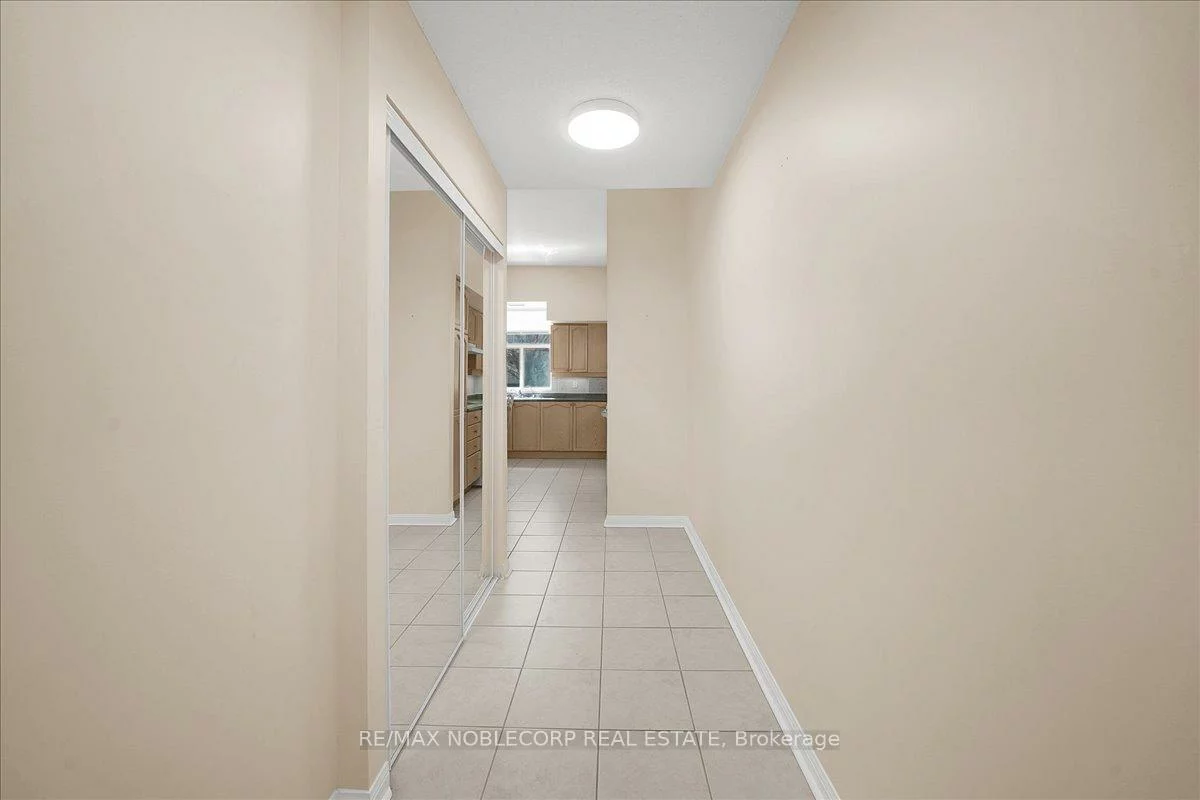 2502, Rutherford, Maple, Vaughan