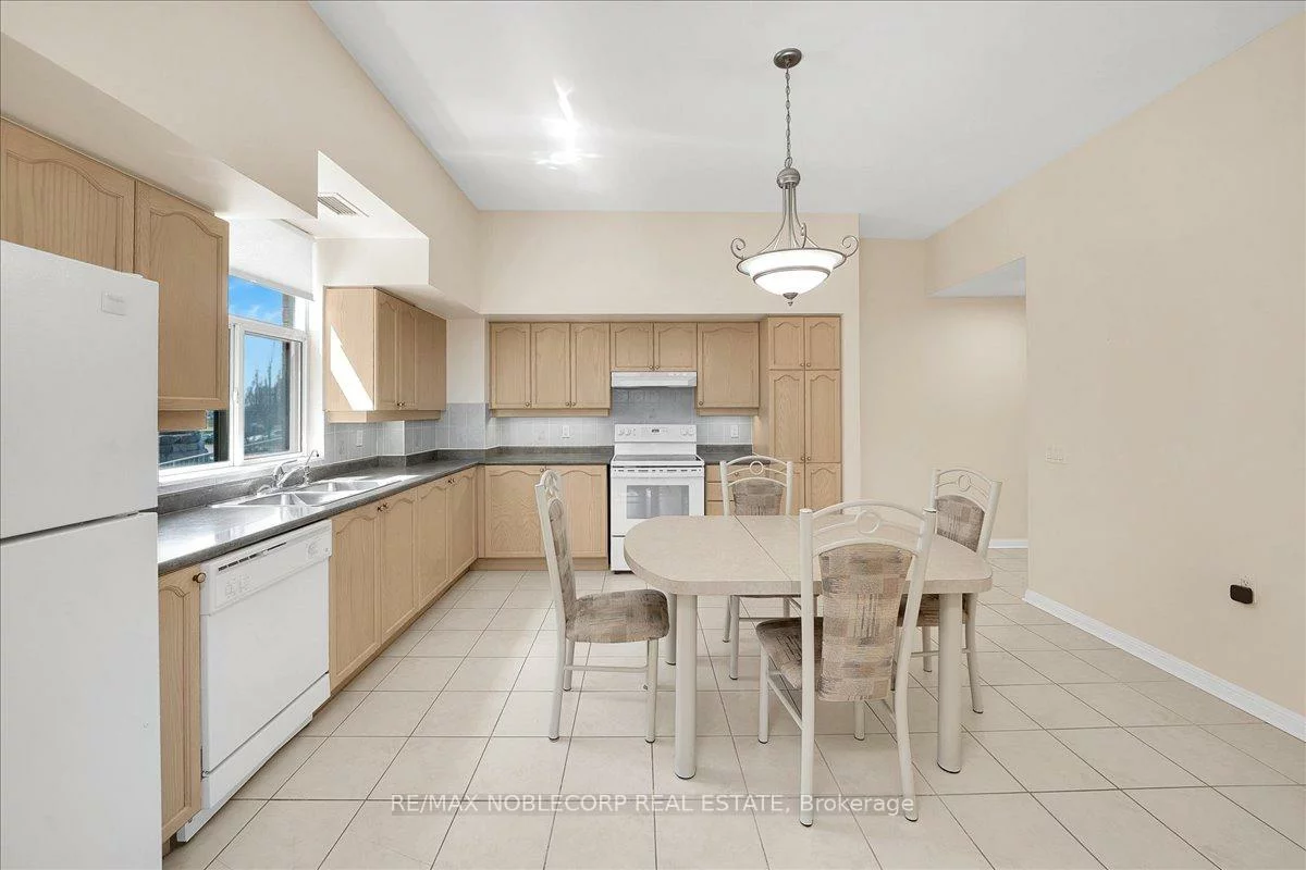 2502, Rutherford, Maple, Vaughan