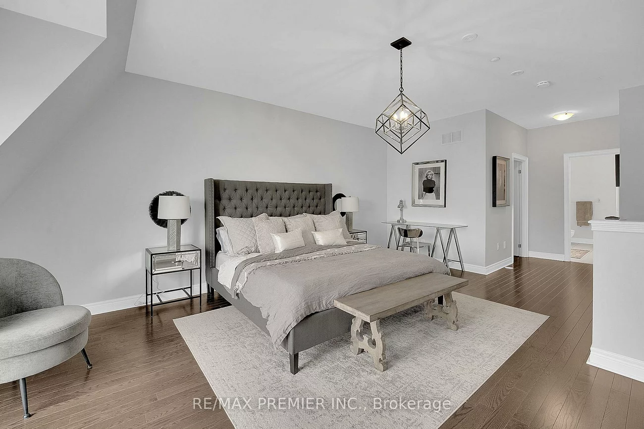 27, Powseland, West Woodbridge, Vaughan