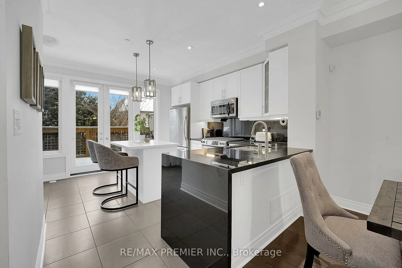27, Powseland, West Woodbridge, Vaughan